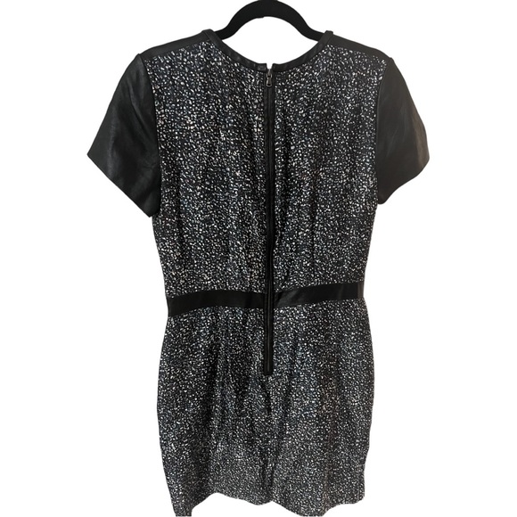 A Club Monaco dress in size 10 - Picture 6 of 8